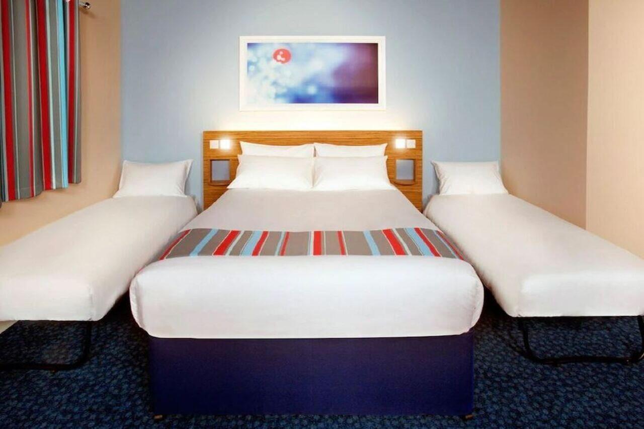Travelodge Leeds Central Vicar Lane Экстерьер фото